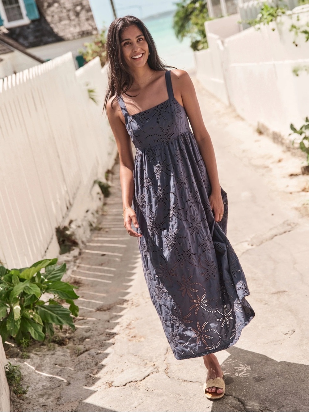Marine Layer Rosette Eyelet Sleeveless Maxi Dress In Indigo Sz Medium NWT $218 - Picture 4 of 12
